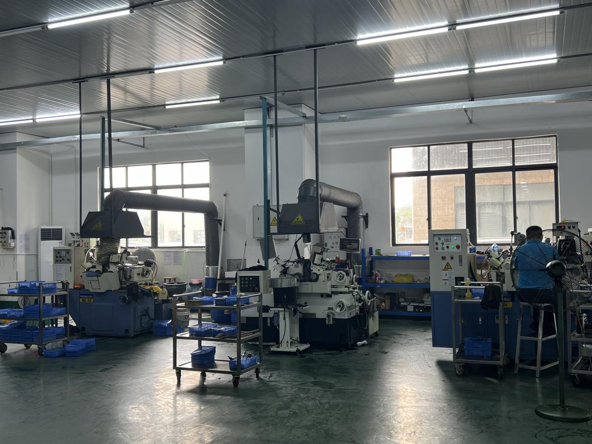 無芯磨生產(chǎn)車間